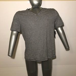 New Michael Kors, Mens T Shirt, Size M.
